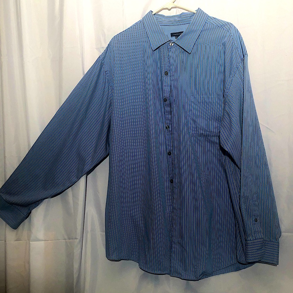 🔥Van Heusen Long Sleeve shirt Size 2XL 19-19 1/2. Blue and white pin stripe